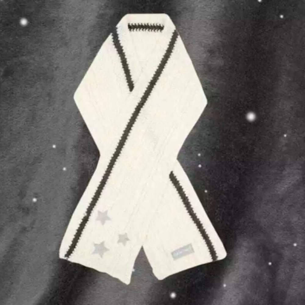 Taylor Swift Cardigan Folklore Scarf - Picture 1 of 4